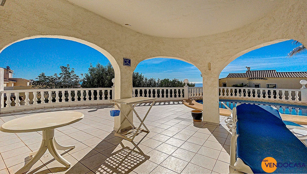 Nice mediterranean villa with panoramic seaviews