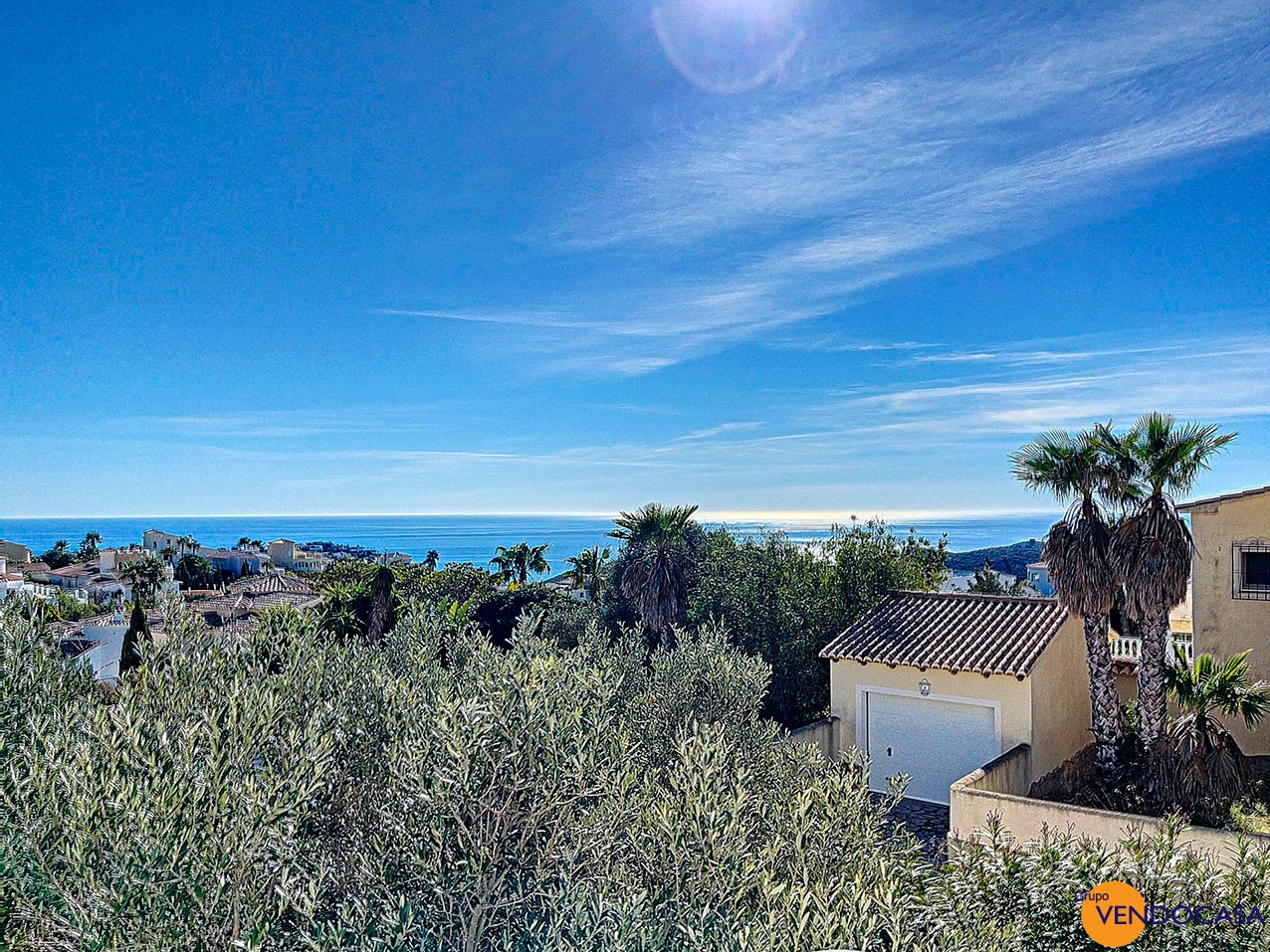 Nice mediterranean villa with panoramic seaviews