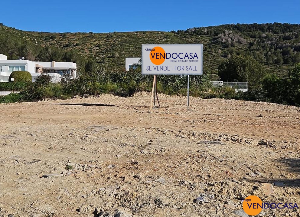 Nice flat building plot at Benitachell