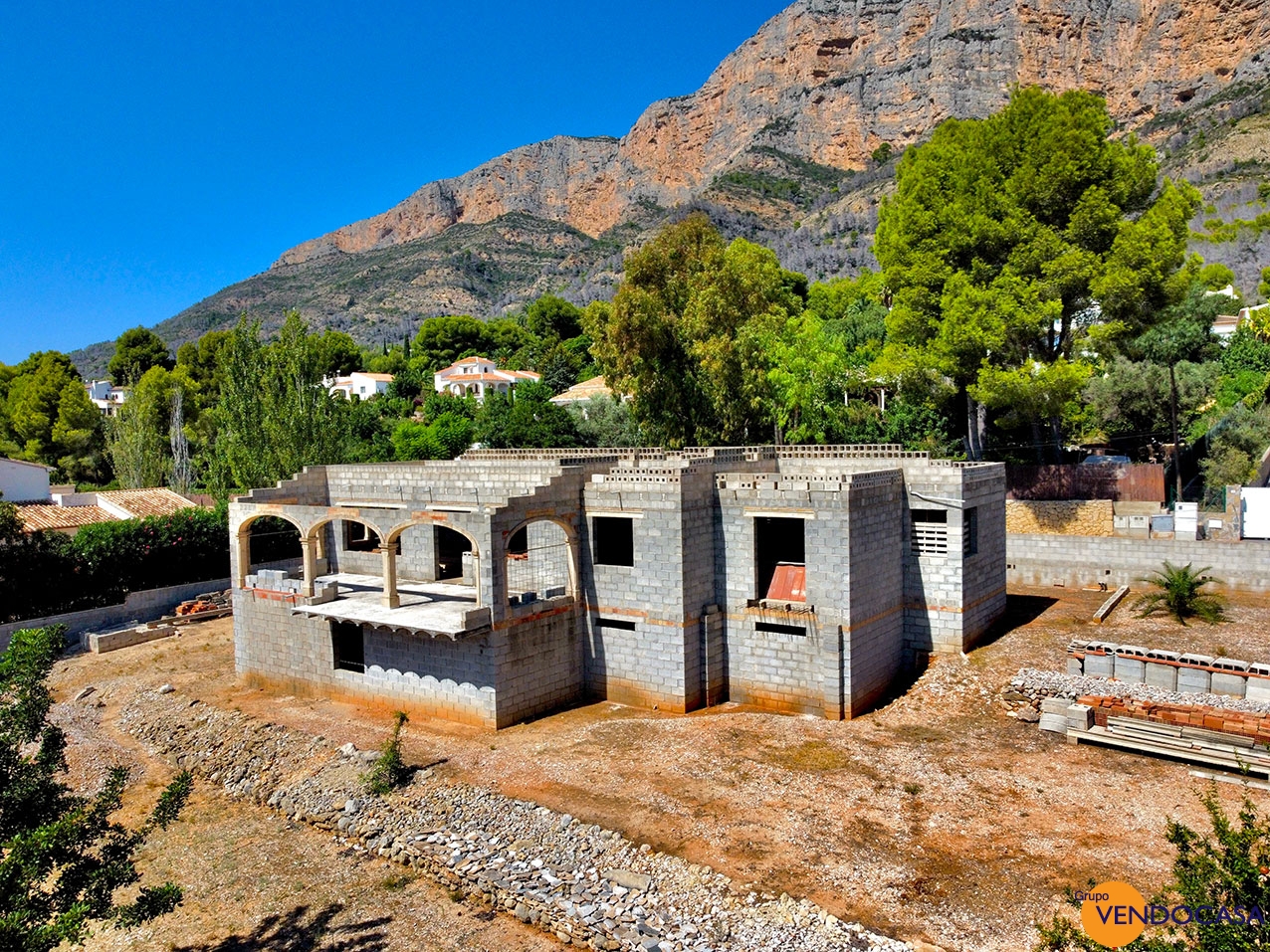 Large plot in Montgo with open views