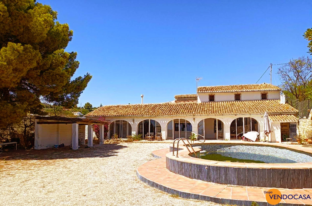 Finca with seaview close to Benissa