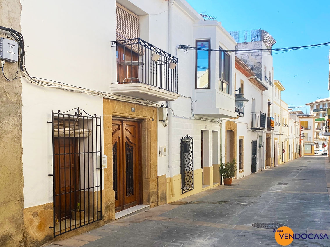 Superb renovated townhouse Javea old town