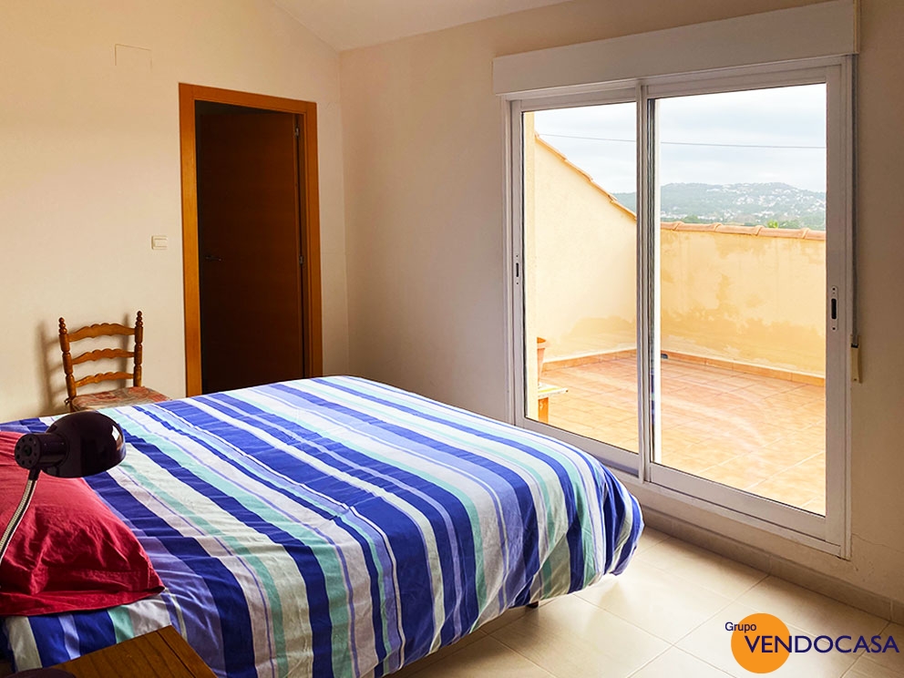 Top floor Duplex apartment at Arenal beach