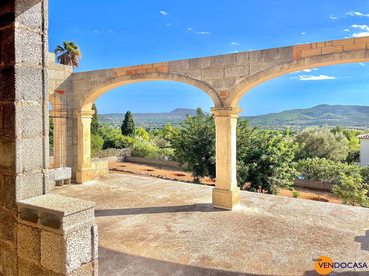Large plot in Montgo with open views