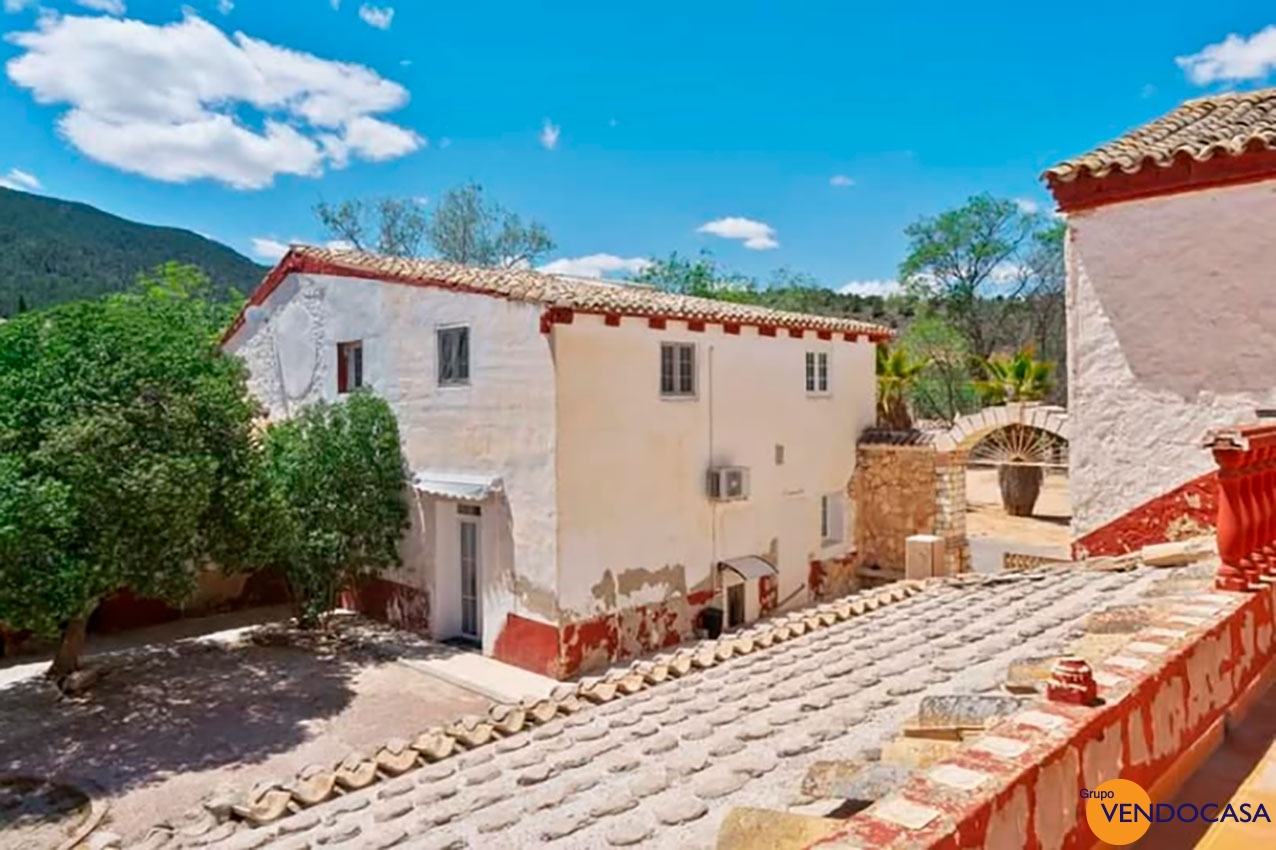 Large Traditional Finca to refurbish