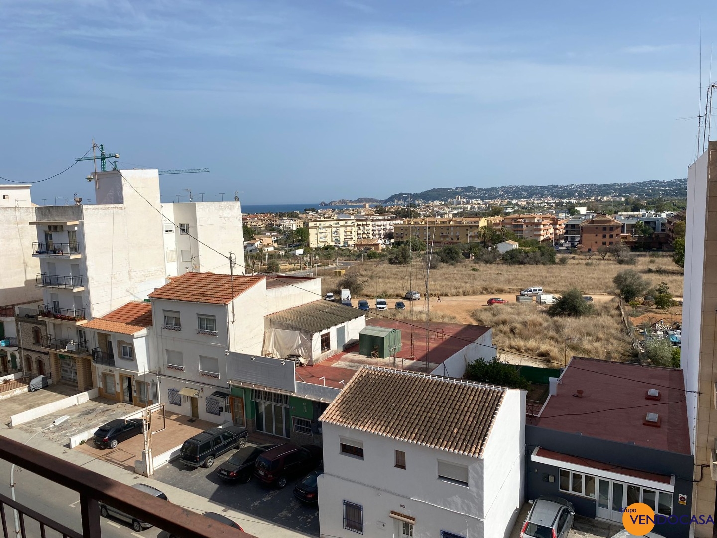 Large topfloor apartment with seaview