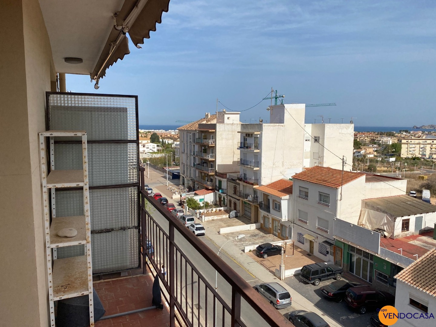 Large topfloor apartment with seaview